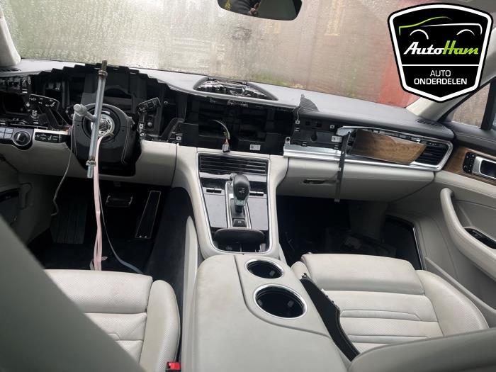 Porsche Panamera 4.0 V8 32V Turbo Sloopvoertuig (2017, Blauw)