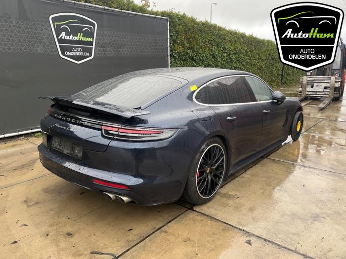 Porsche Panamera 4.0 V8 32V Turbo Sloopvoertuig (2017, Blauw)