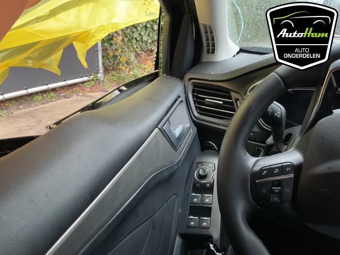 Ford Focus 4 Wagon 1.0 EcoBoost 12V Hybrid 155 Sloopvoertuig (2023, Zwart)