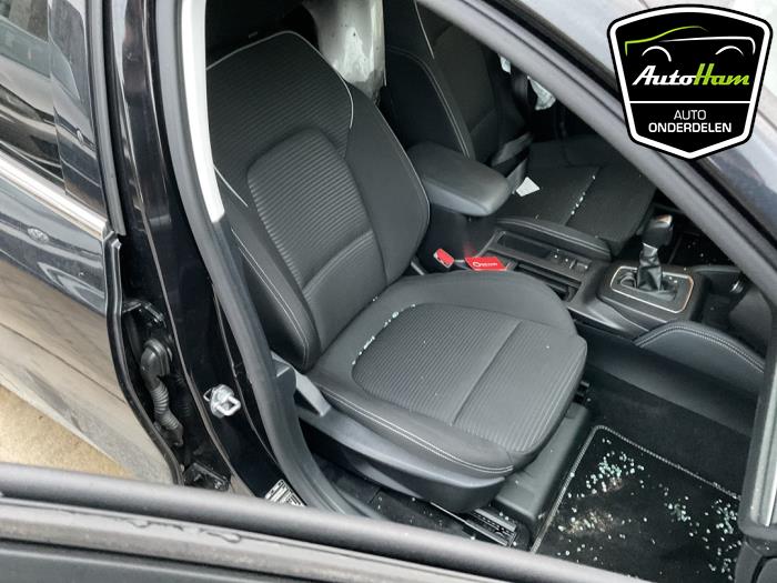 Ford Focus 4 Wagon 1.0 EcoBoost 12V Hybrid 155 Sloopvoertuig (2023, Zwart)