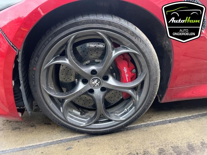 Alfa Romeo Giulia 2.9 Bi-Turbo V6 24V Quadrifoglio Verde Sloopvoertuig (2017, Rood)