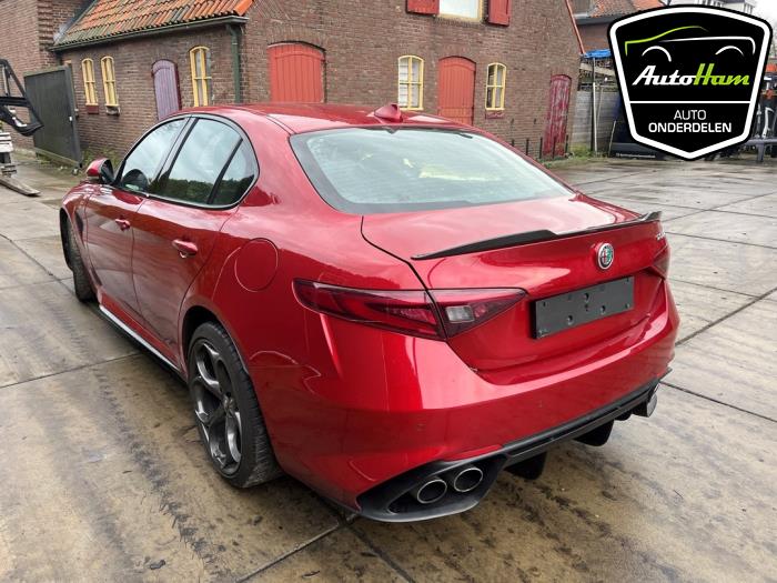 Alfa Romeo Giulia 2.9 Bi-Turbo V6 24V Quadrifoglio Verde Sloopvoertuig (2017, Rood)