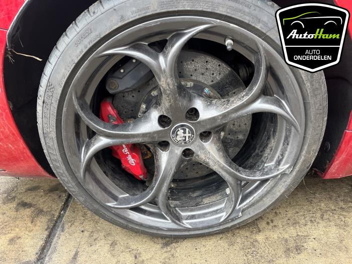 Alfa Romeo Giulia 2.9 Bi-Turbo V6 24V Quadrifoglio Verde Sloopvoertuig (2017, Rood)