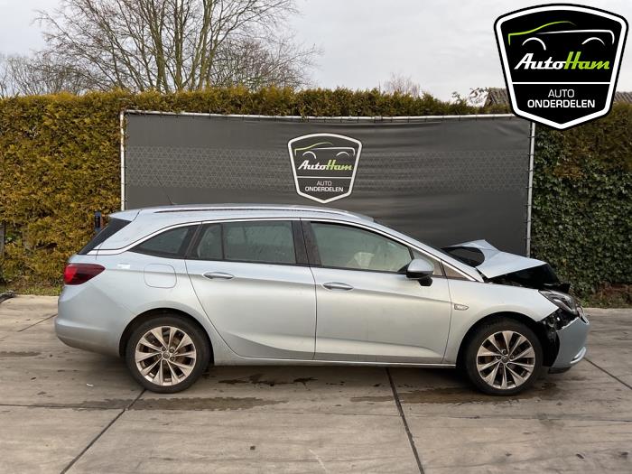 Opel Astra K Sports Tourer 1.4 Turbo 16V Sloopvoertuig (2016, Grijs)