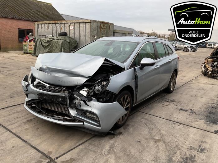 Opel Astra K Sports Tourer 1.4 Turbo 16V Sloopvoertuig (2016, Grijs)