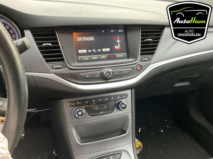 Opel Astra K Sports Tourer 1.4 Turbo 16V Sloopvoertuig (2016, Grijs)