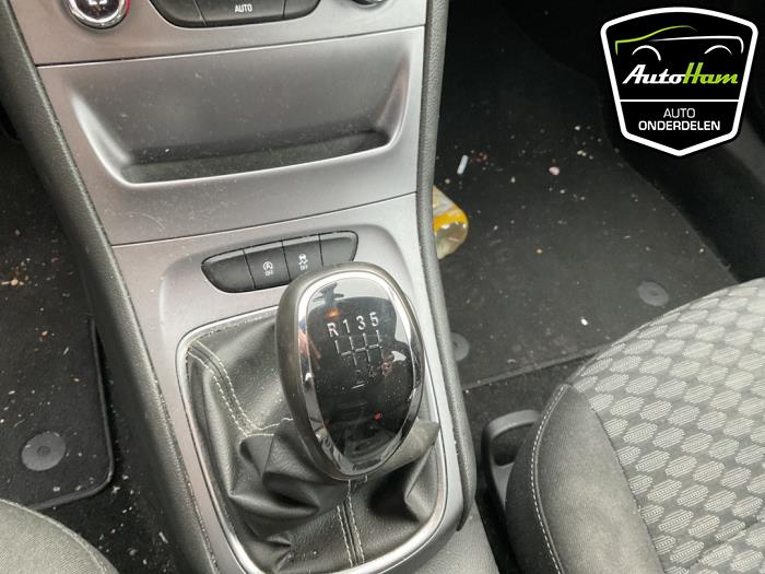 Opel Astra K Sports Tourer 1.4 Turbo 16V Sloopvoertuig (2016, Grijs)