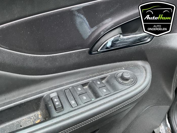 Opel Mokka/Mokka X X 1.4 Turbo 16V 4x2 Sloopvoertuig (2018, Zwart)