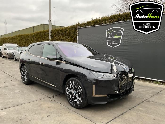 BMW iX xDrive40 77 kWh Sloopvoertuig (2021, Grijs)