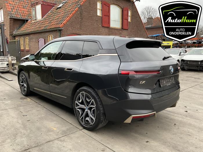BMW iX xDrive40 77 kWh Sloopvoertuig (2021, Grijs)