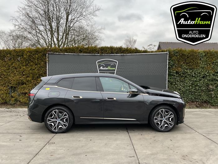 BMW iX xDrive40 77 kWh Sloopvoertuig (2021, Grijs)