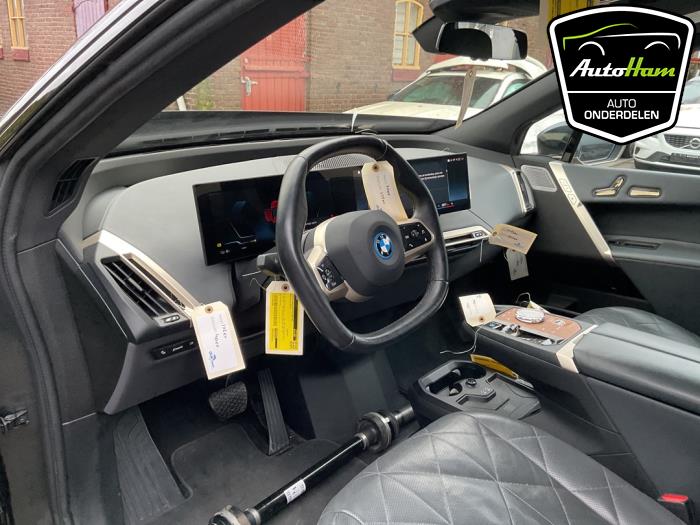 BMW iX xDrive40 77 kWh Sloopvoertuig (2021, Grijs)