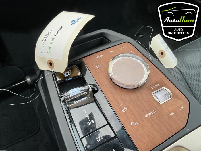 BMW iX xDrive40 77 kWh Sloopvoertuig (2021, Grijs)