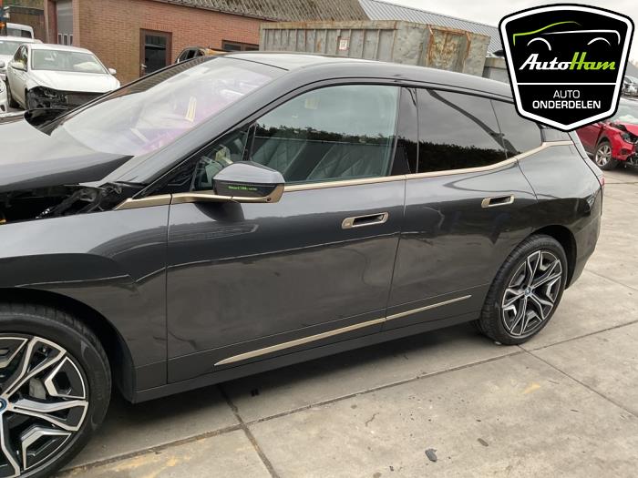 BMW iX xDrive40 77 kWh Sloopvoertuig (2021, Grijs)