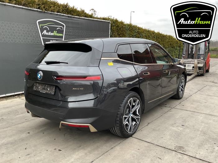 BMW iX xDrive40 77 kWh Sloopvoertuig (2021, Grijs)