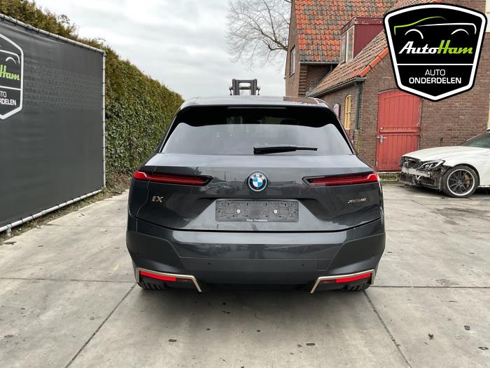 BMW iX xDrive40 77 kWh Sloopvoertuig (2021, Grijs)