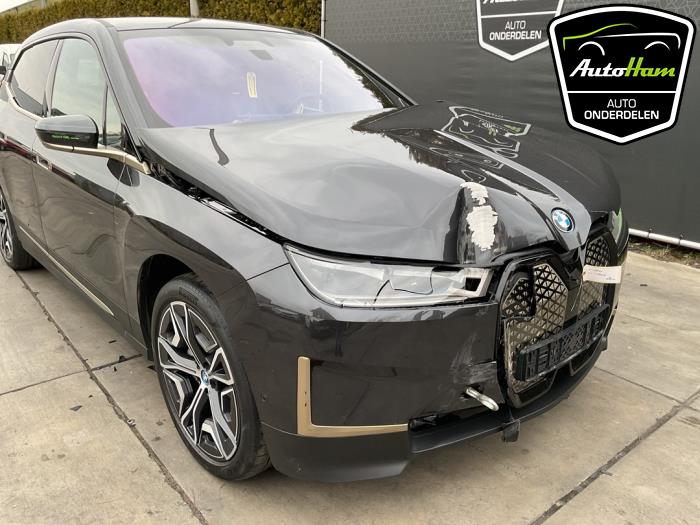 BMW iX xDrive40 77 kWh Sloopvoertuig (2021, Grijs)