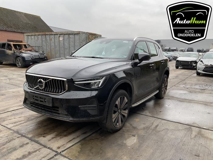 Volvo XC40 1.5 T5 Plug-in Hybrid 16V Sloopvoertuig (2023, Zwart)