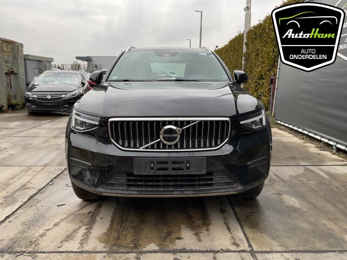 Volvo XC40 1.5 T5 Plug-in Hybrid 16V Sloopvoertuig (2023, Zwart)