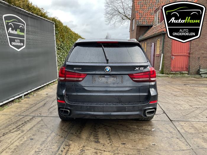 BMW X5 xDrive 40e 2.0 Sloopvoertuig (2015, Zwart)