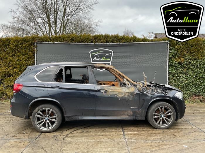 BMW X5 xDrive 40e 2.0 Sloopvoertuig (2015, Zwart)