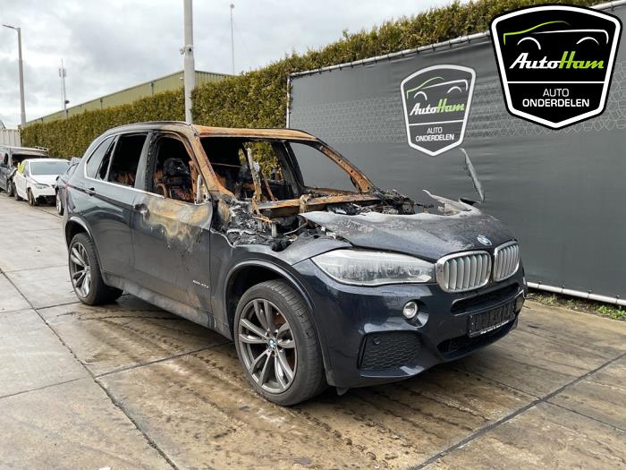 BMW X5 xDrive 40e 2.0 Sloopvoertuig (2015, Zwart)