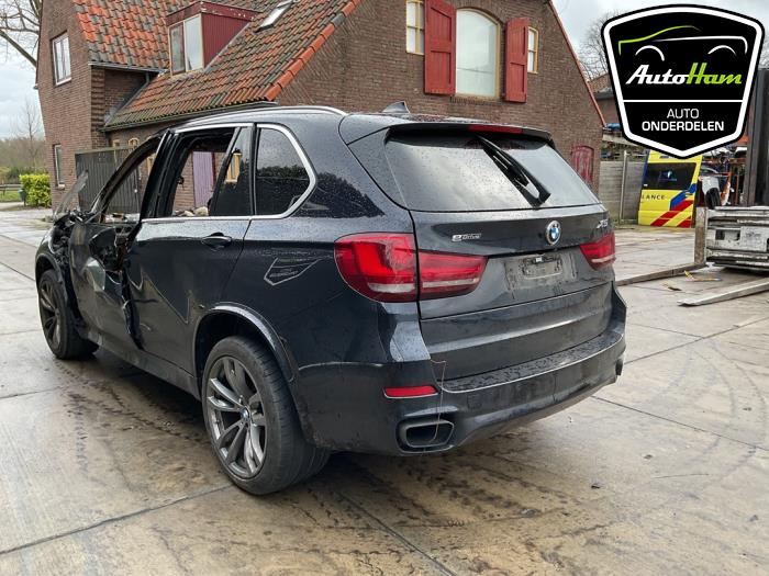 BMW X5 xDrive 40e 2.0 Sloopvoertuig (2015, Zwart)