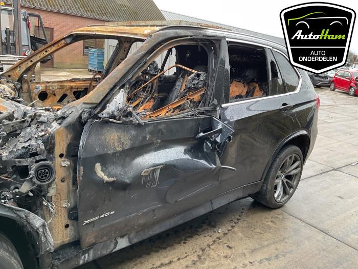 BMW X5 xDrive 40e 2.0 Sloopvoertuig (2015, Zwart)