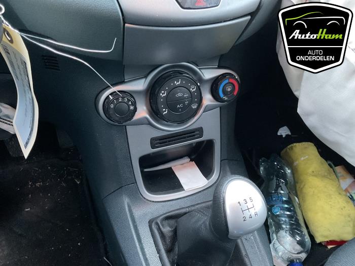 Ford Fiesta 6 1.25 16V Sloopvoertuig (2010, Grijs)