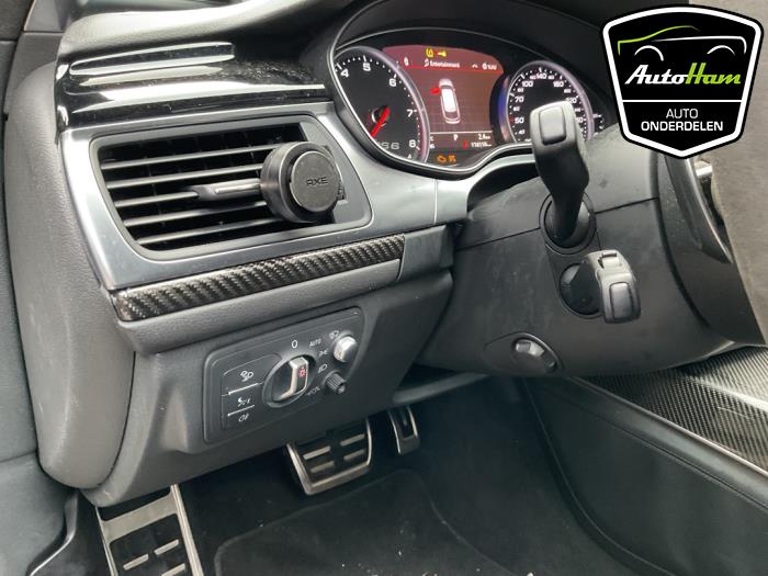 Audi RS 6 Avant 4.0 V8 TFSI 32V Sloopvoertuig (2015, Grijs)