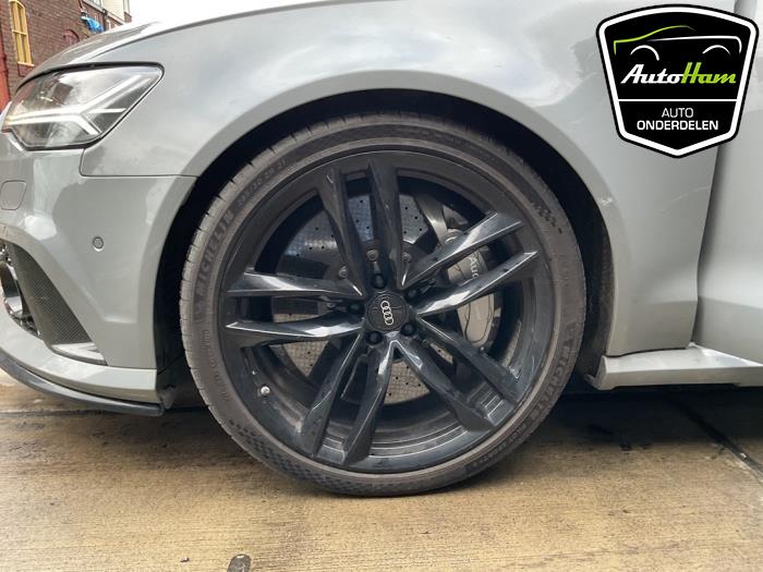 Audi RS 6 Avant 4.0 V8 TFSI 32V Sloopvoertuig (2015, Grijs)