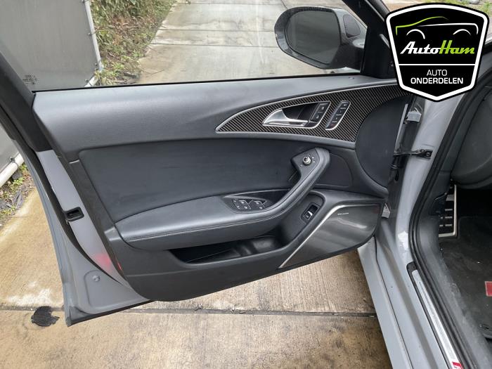 Audi RS 6 Avant 4.0 V8 TFSI 32V Sloopvoertuig (2015, Grijs)