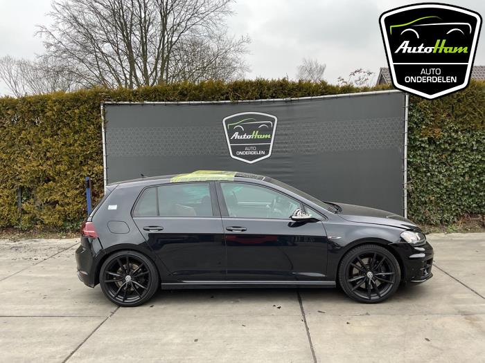 Volkswagen Golf VII 2.0 R 4Motion 16V Sloopvoertuig (2016, Zwart)