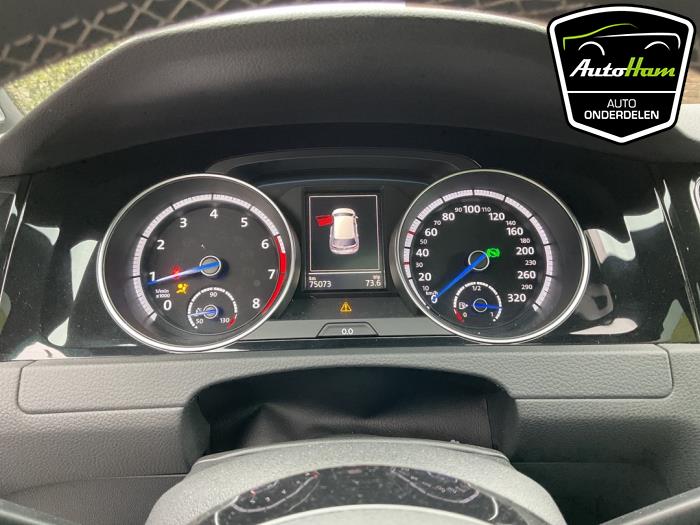 Volkswagen Golf VII 2.0 R 4Motion 16V Sloopvoertuig (2016, Zwart)