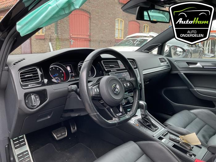 Volkswagen Golf VII 2.0 R 4Motion 16V Sloopvoertuig (2016, Zwart)