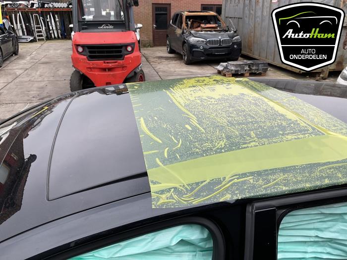 Volkswagen Golf VII 2.0 R 4Motion 16V Sloopvoertuig (2016, Zwart)