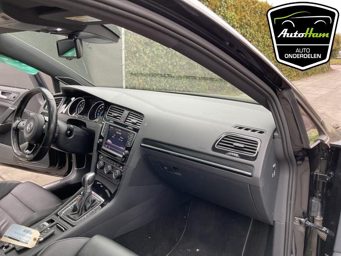 Volkswagen Golf VII 2.0 R 4Motion 16V Sloopvoertuig (2016, Zwart)