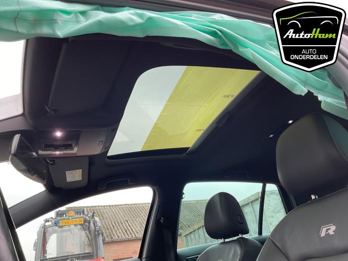 Volkswagen Golf VII 2.0 R 4Motion 16V Sloopvoertuig (2016, Zwart)