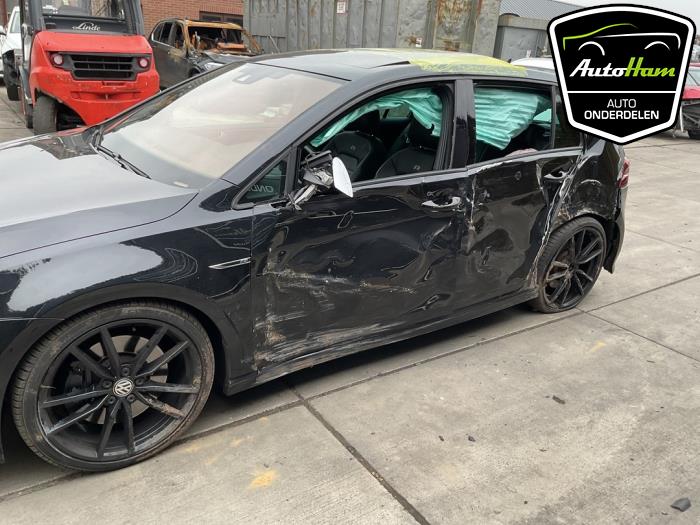 Volkswagen Golf VII 2.0 R 4Motion 16V Sloopvoertuig (2016, Zwart)