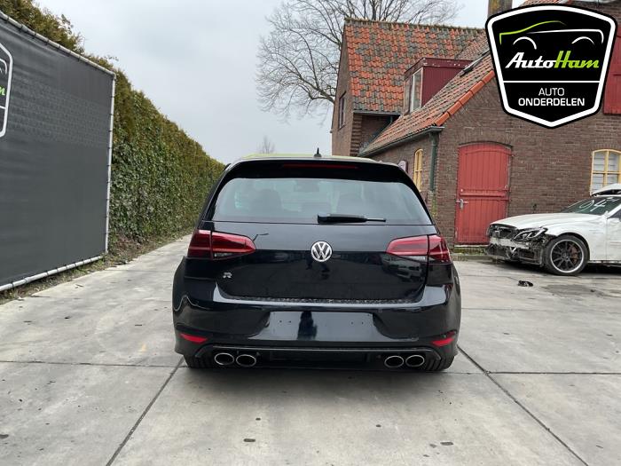 Volkswagen Golf VII 2.0 R 4Motion 16V Sloopvoertuig (2016, Zwart)