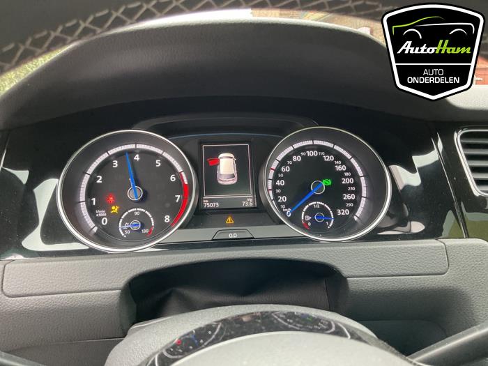 Volkswagen Golf VII 2.0 R 4Motion 16V Sloopvoertuig (2016, Zwart)