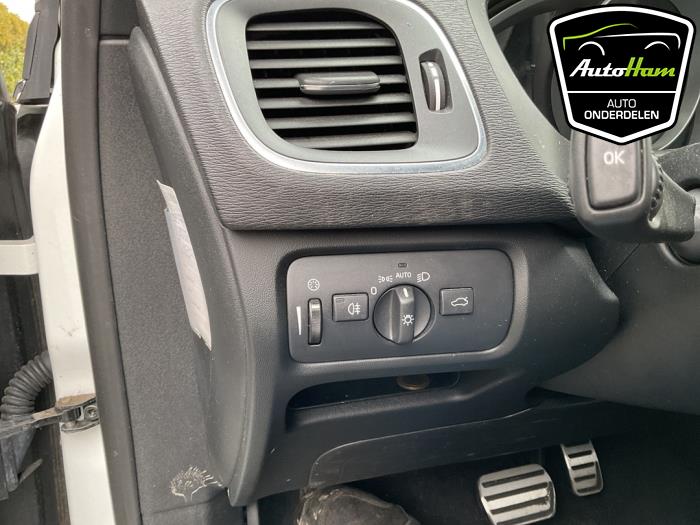 Volvo V40 1.5 T3 16V Geartronic Sloopvoertuig (2019, Wit)