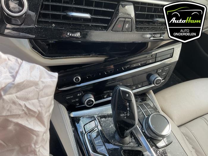 BMW 5 serie Touring 530i 2.0 TwinPower Turbo 16V Mild Hybrid Sloopvoertuig (2021, Zwart)