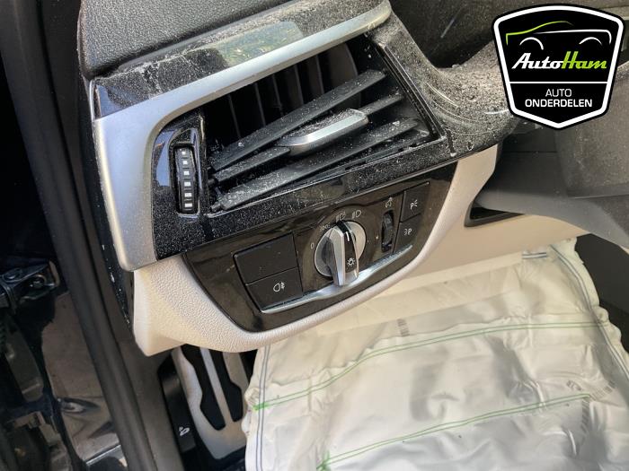 BMW 5 serie Touring 530i 2.0 TwinPower Turbo 16V Mild Hybrid Sloopvoertuig (2021, Zwart)