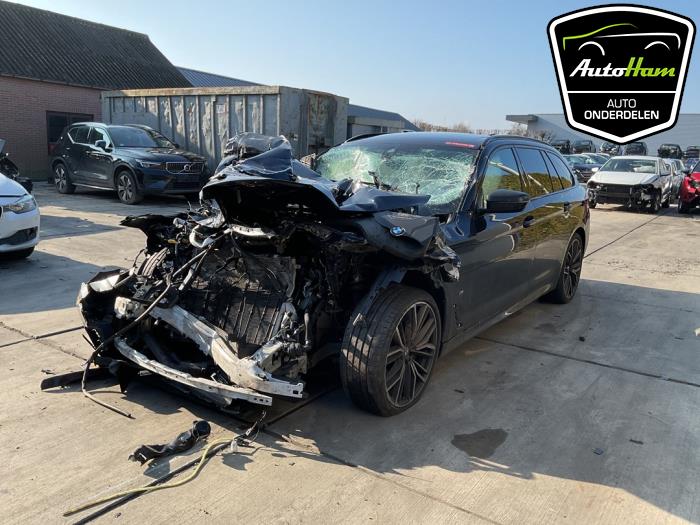BMW 5 serie Touring 530i 2.0 TwinPower Turbo 16V Mild Hybrid Sloopvoertuig (2021, Zwart)