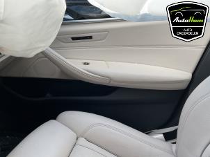 BMW 5 serie Touring 530i 2.0 TwinPower Turbo 16V Mild Hybrid Sloopvoertuig (2021, Zwart)