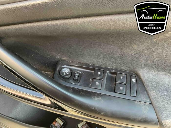 Opel Astra K 1.6 SIDI Eco Turbo 16V Sloopvoertuig (2019, Donker, Grijs)