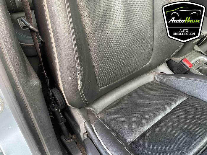 Opel Astra K Sports Tourer 1.6 CDTI 136 16V Sloopvoertuig (2016, Licht, Blauw, Beige)