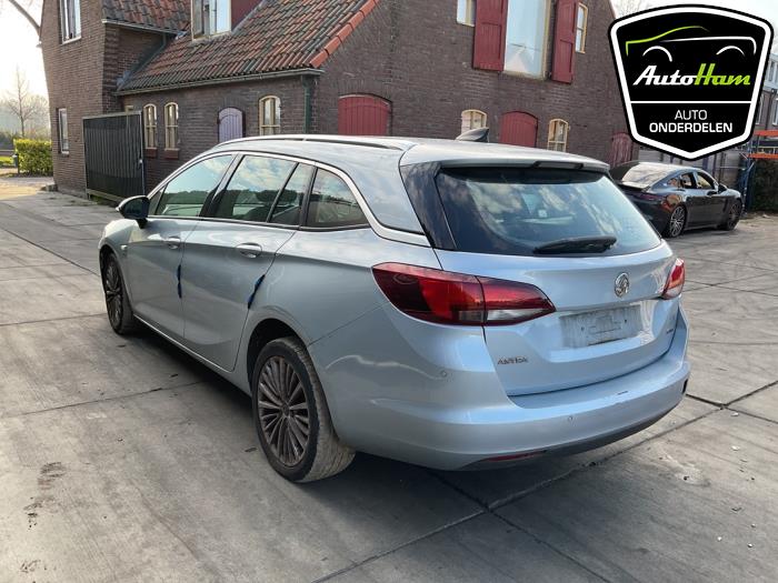 Opel Astra K Sports Tourer 1.6 CDTI 136 16V Sloopvoertuig (2016, Licht, Blauw, Beige)