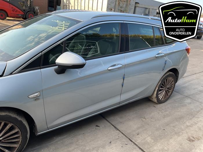 Opel Astra K Sports Tourer 1.6 CDTI 136 16V Sloopvoertuig (2016, Licht, Blauw, Beige)